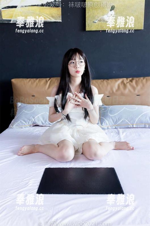 BoBoSocks袜啵啵-小甜豆 BoBoSocks袜啵啵 - 无圣光的日子,怎样能少了小甜豆的图包和她那神秘的咖啡色丝袜?