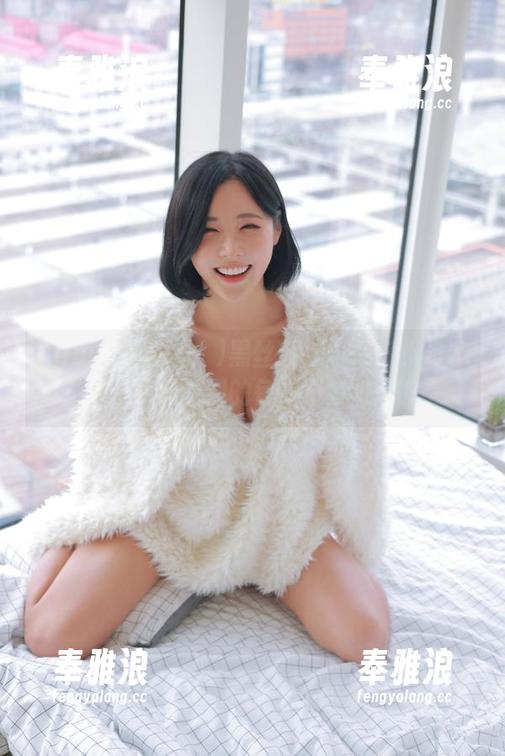 Habin夏彬(하빈)黑丝系列：备好小本本，记下你看到的每一个妙处吧！