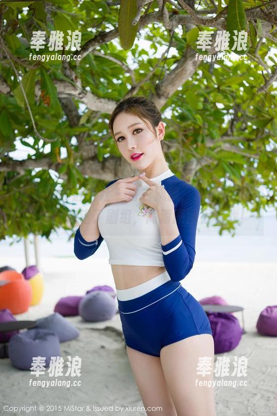 MiStar魅妍社-Ashely丽丽 MiStar魅妍社 - 白衣飘飘,Ashely丽丽好像走错了剧组,高清原图很有戏!