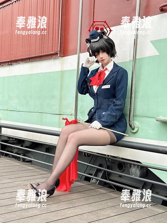 Rioko凉凉子 黑色是个心情,Rioko凉凉子的写真让你燃起来吗?快来看嘛!