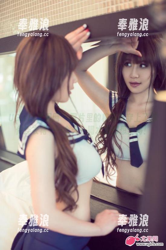UGirls尤果网 - 图片里的穆菲菲穿上了那件连衣裙……今天一喝水我都想梦游！