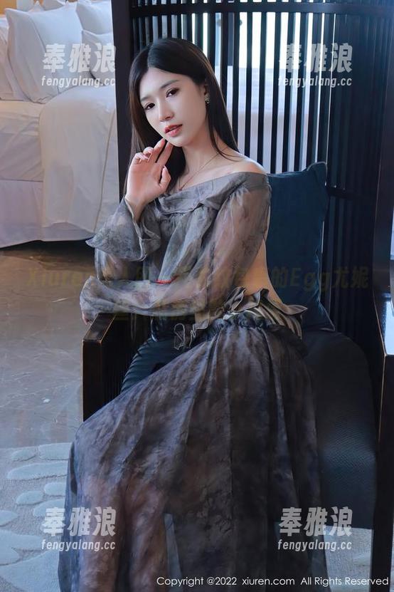Xiuren秀人网-Egg尤妮丝 Xiuren秀人网 - 用豹纹包裹的Egg尤妮丝:私房里的小捣蛋