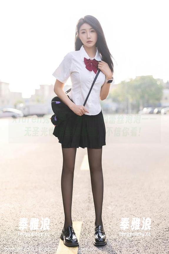 Xiuren秀人网-乔一一 Xiuren秀人网 - 乔一一的蕾丝泡泡——无圣光也能美得掉渣,不信你看!