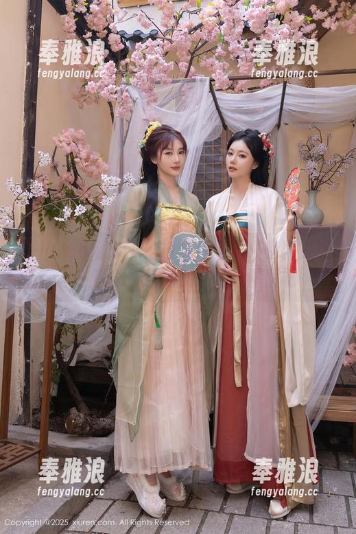 Xiuren秀人网 - 白衬衫也能“暗藏玄机”？唐翩翩最新图册还是醒醒吧