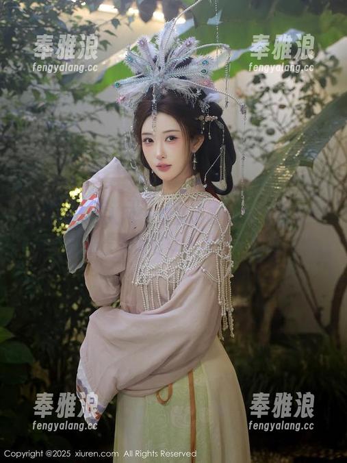 Xiuren秀人网 - 娜娜子呀的私房剧情：拼拼凑凑也能让人看得不想走