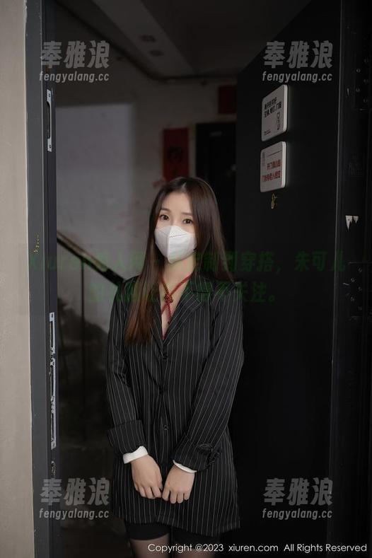 Xiuren秀人网-朱可儿 Xiuren秀人网 - 从定制到穿搭,朱可儿的礼服让我不得不关注。