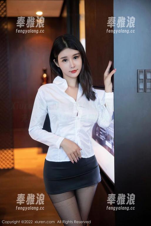 Xiuren秀人网-模特悦悦 Xiuren秀人网 - 模特悦悦的美脚写真,光なぞに負けない-纯粹的女人味。