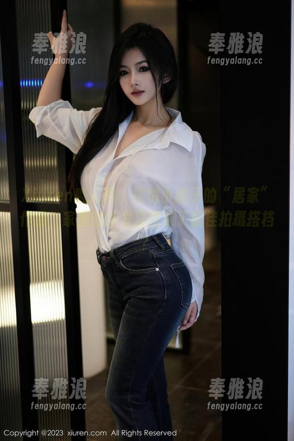 Xiuren秀人网-樱桃小阑子 Xiuren秀人网 - 樱桃小阑子的“居家”作品,家里的沙发居然成了最佳拍摄搭档?
