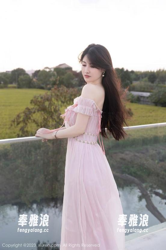 Xiuren秀人网-苏曼兮 Xiuren秀人网 - 脑补一下苏曼兮塑造的修女,私拍好比一场‘灵魂勾引’