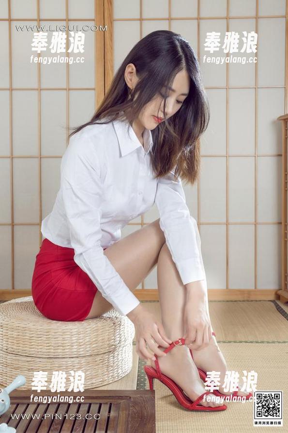 丽柜-甜甜 丽柜 - 空姐甜甜写真合集——不经意间,她让乘客忘乎所以,优雅的危险!