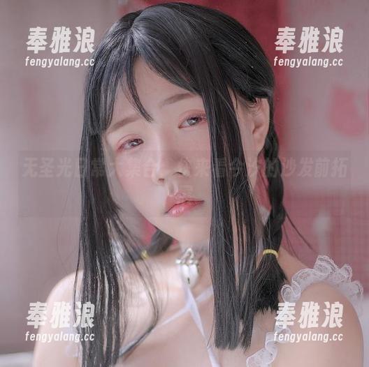 今汐 无圣光日常大集合:快来看今汐的沙发前拓展