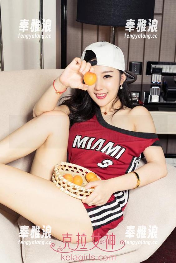 克拉女神-吕佳 克拉女神 - 吕佳和她的无圣光图集:暗处的秘密,偷偷期待你的目光!