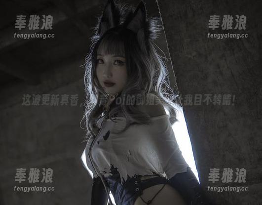 这波更新真香，刺青Poi的御姐美图让我目不转睛！