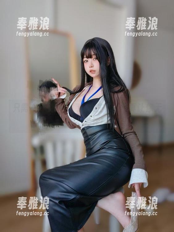 只需一杯免费牛奶，女主K的写真让你无法不关注！