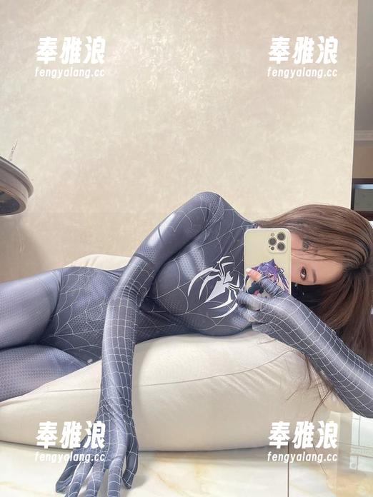 微密圈 - 新的套图分享！奶宝妹纸今天放飞自我，狂野感十足，根本停不下来。