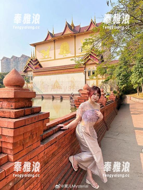 不只泳装，宝儿mysterial私拍的图集满满都是“水花”！