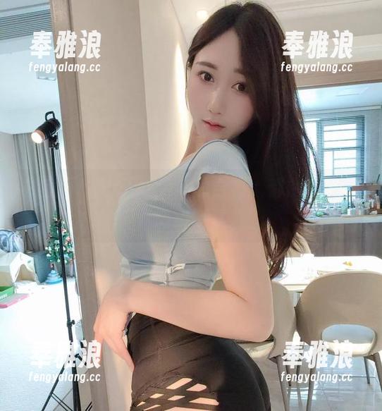 微密圈 - 小玉吃果冻的合集：都捆好了，开箱小惊喜。