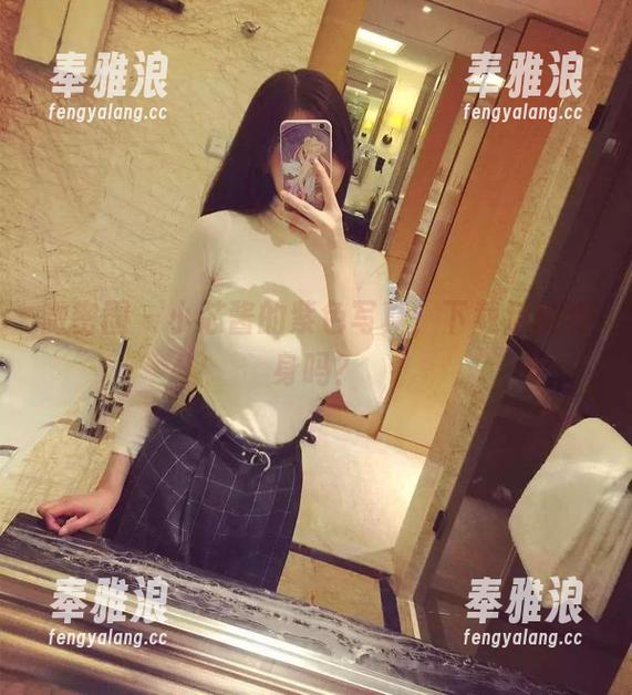 小芯酱 微密圈 - 小芯酱的紫色写真,下载后能变身吗?