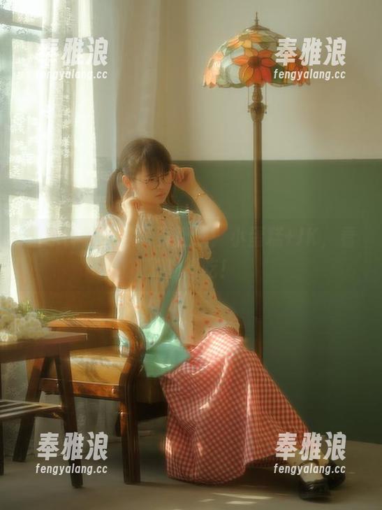 幼水铃衣爆款写真上线：小蛋糕+JK，看了都想吃！
