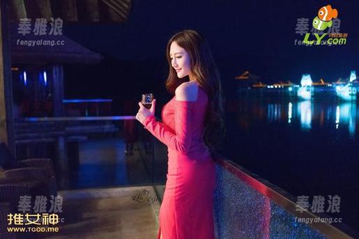 推女神-黄可christine 推女神 - 心思满满,黄可christine的定制作品“美足”到底藏着啥玄机?