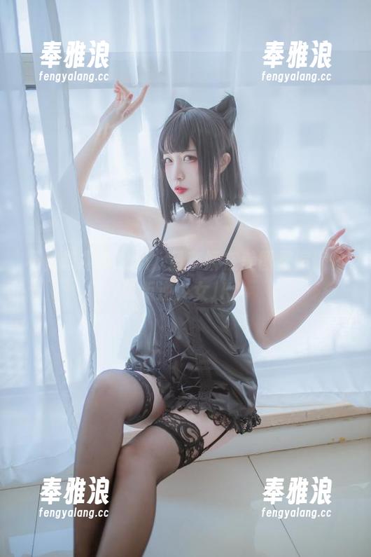 日奈娇 不怕暴露少女心,日奈娇在美图里偏偏化身叛逆少女JK!