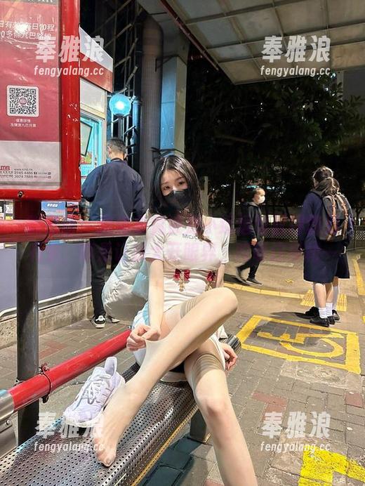 是小逗逗 微密圈 - 连体衣竟被是小逗逗驾驭得游刃有余,真是让我大开眼界,哎呀这身材—