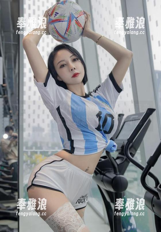 微密圈 - 果儿Victoria的套图暗藏春光，暮色如胶，无圣光滋味让人欲罢不能。