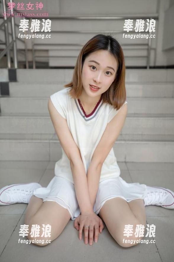 梦丝女神 - 灵唯的双马尾杀，快来免费的套图吧！不过心脏可承受得住吗？