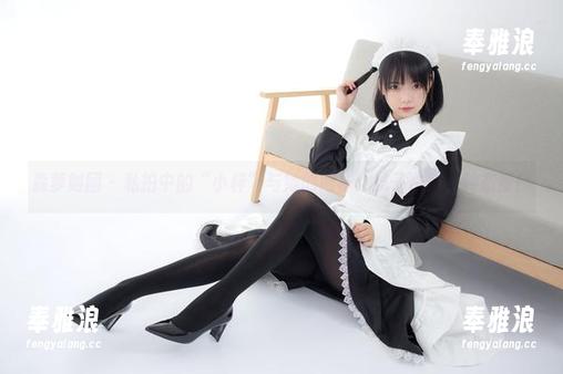 森萝财团 - 私拍中的“小梓”与她的网袜：袜子也是一种态度！