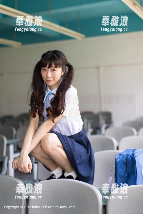 波萝社-夏美酱 波萝社 - 夏美酱在普吉岛的定制图集,可能带点超真实的沙滩砂石