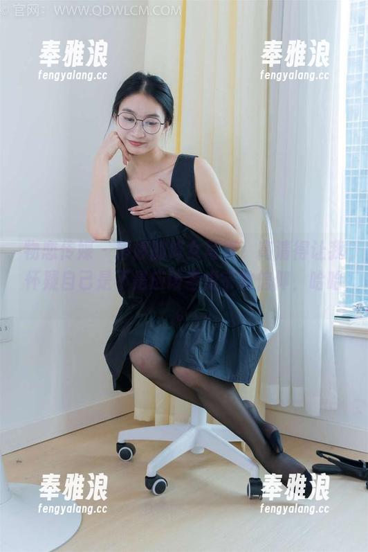 物恋传媒-婷婷 物恋传媒 - 婷婷的修女写真,高清得让我怀疑自己是不是应该考虑宗教信仰,哈哈。