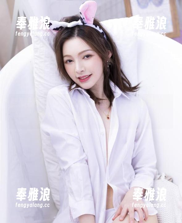 白露Bululu 抓紧时间!白露Bululu的圣诞写真集更新完毕,快来看个人Style!