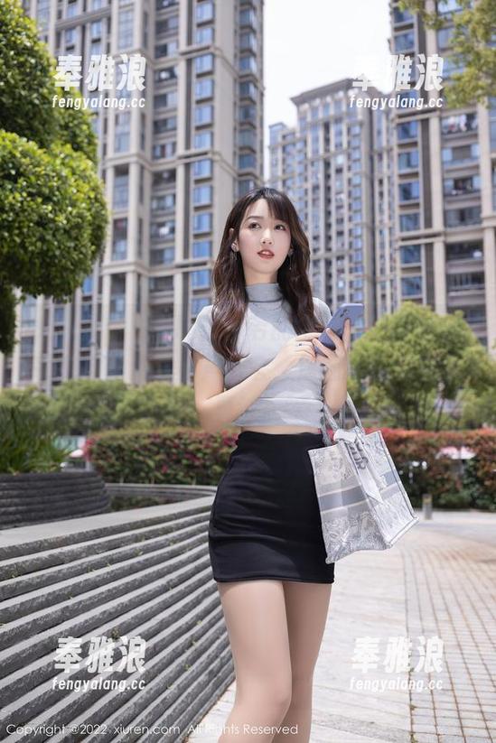 秀人网-MODEL伊若 秀人网 - MODEL伊若的全套,这蕾丝似乎在自己跟我小声开会,原图展示得相当真诚。
