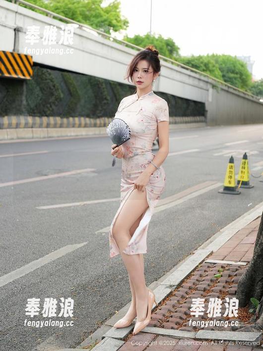 秀人网 - 图集愉悦大挑战：Zoe柚柚的女王定制计划上线。