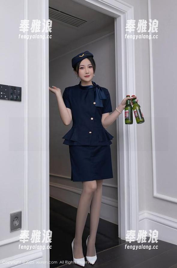 秀人网-小橘子orange 秀人网 - 偏偏是小橘子orange的女友,私拍作品中流露的调皮感。