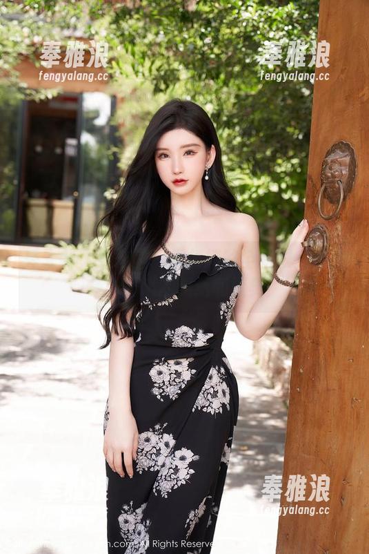秀人网-桃色奶酪 秀人网 - 看这里!桃色奶酪全新双人作品集,满满的纠结和默契!