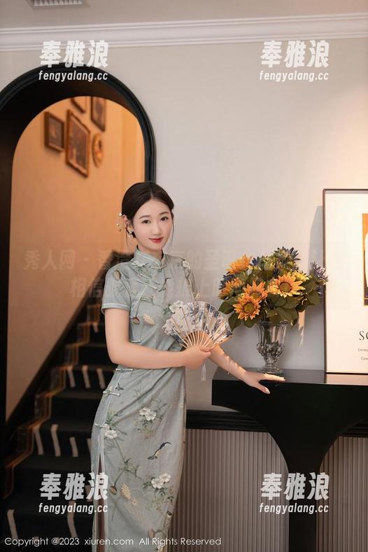 秀人网-香澄在东京 秀人网 - 香澄在东京的圣诞作品集:让你相信驯鹿还能披上时尚风衣!