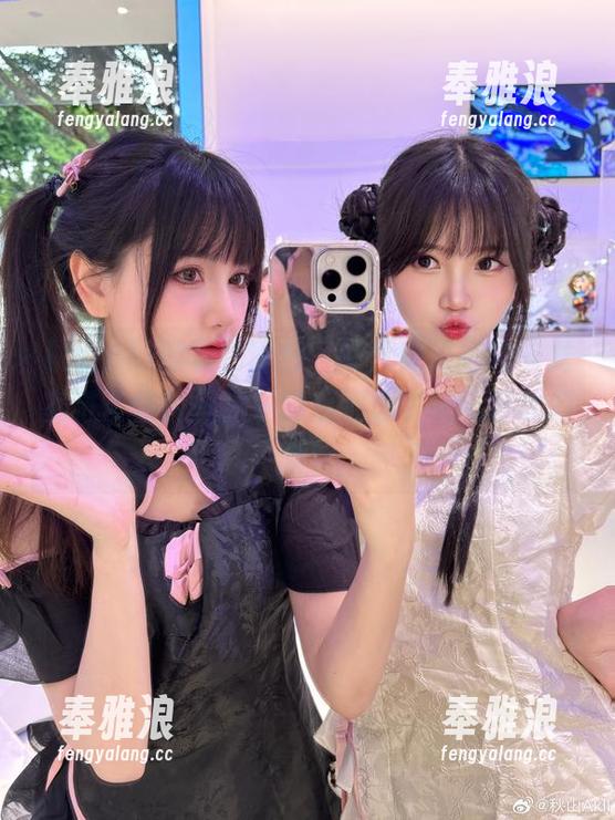 秋山AkI 秋山AkI的粉色图包,感觉像是把马卡龙塞进了照片里,下载后别忘了配一杯饮料哦!
