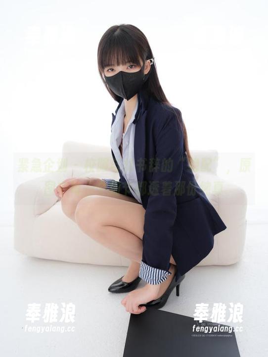 紧急企划 - 校服与林书辞的“绝配”，原图中每一个细节都透着那份纯真