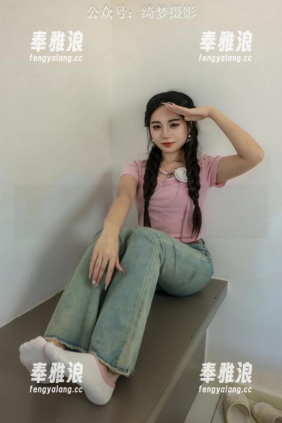 绮梦摄影 - 无敌的厨娘章章，快来免费下载她的照片！