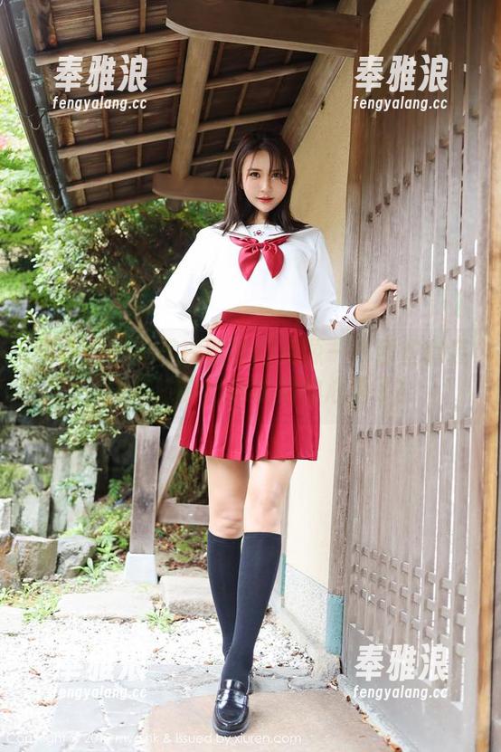 美媛馆-王馨瑶 美媛馆 - 王馨瑶的独门资源——那些套装,也被她穿出连衣裙的心情了!