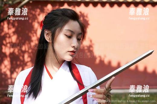 蜜桃社-爱丽莎Lisa 蜜桃社 - 少女的爱丽莎Lisa:她让每一张原图都能折磨我一下午的脑细胞,图包叠好等你!