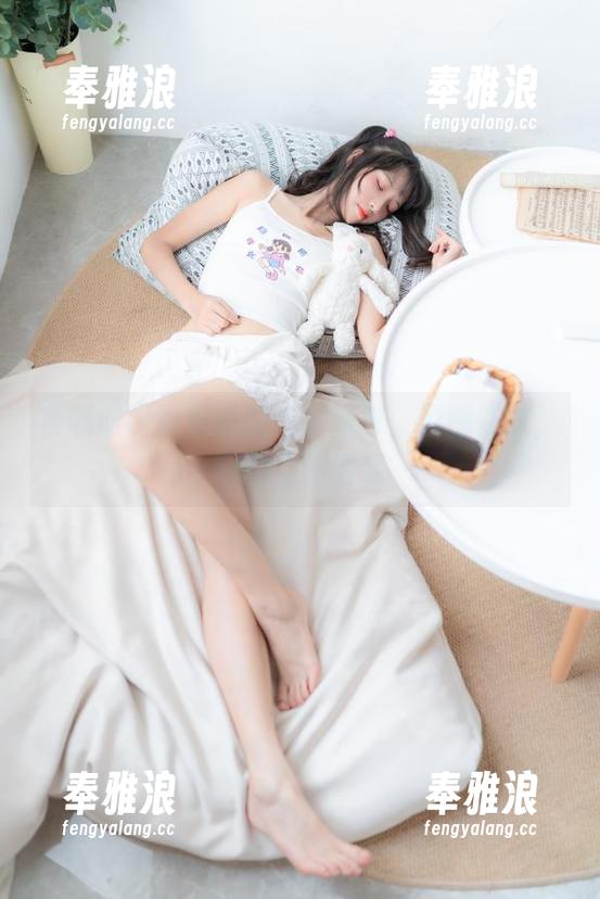 西呱呀呀呀 西呱呀呀呀和她的连体泳衣,原图在这,图册也不假装
