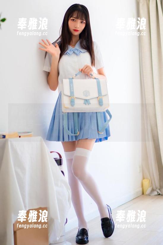 西瓜少女 西瓜少女在日式屋玩得这么开心,我突然好想当一天摄影师,咳咳,纯粹的欣赏啦。