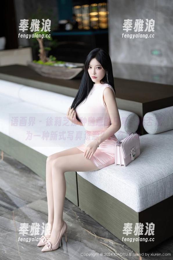 语画界-徐莉芝 语画界 - 徐莉芝那种随意的日常,能否成为一种新式写真资源?我在思考...