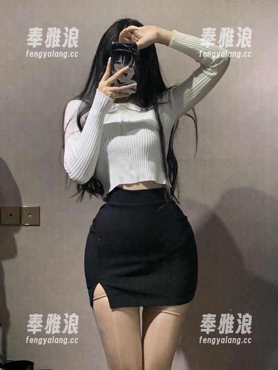 微密圈 - 陈佩奇最新写真集：辣妹日记，这种新状态我还真没见过！