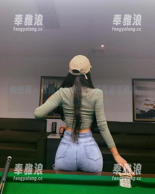 微密圈 - 陈佩奇修女：一组高清写真集，谁能拒绝这种反差？
