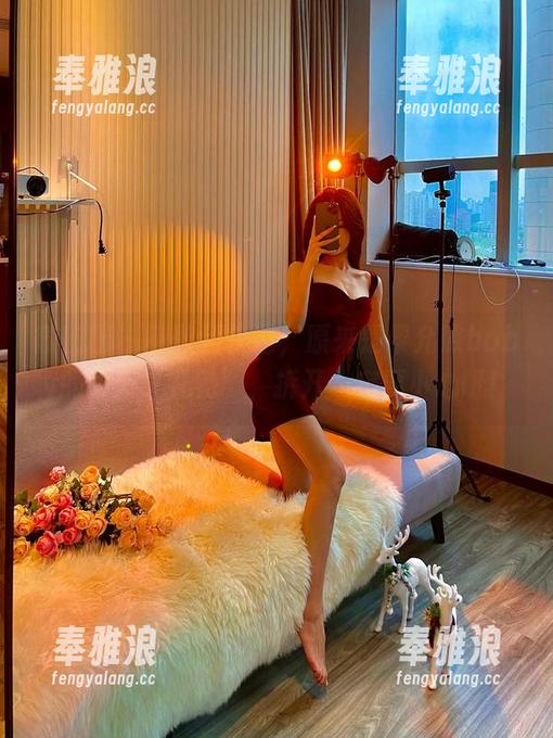 微密圈 - 刚收到快递，原来是黎允熙baby的最新‘礼物’，拆开一定要小心呀！